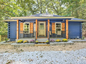 Secluded Table Rock Lake/branson Cabin w/ Hot Tub!