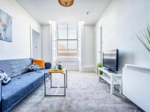 Charlotte's Apartment C