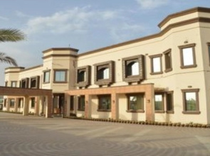 Midway Hotel & Restaurant