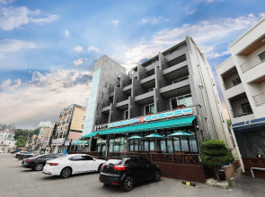 Yangyang Flora Pension