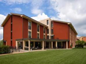 Red's Redaelli Hotel