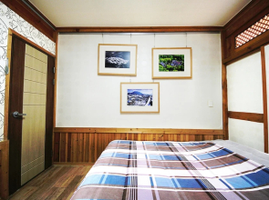 Reed House Hanok Pension