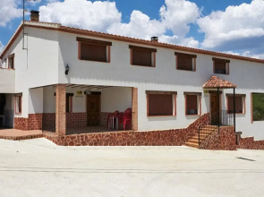 House With 6 Bedrooms in Albacete, With Wonderful Mountain View, Pool Access and Enclosed Garden