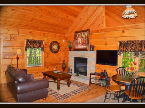 Priscilla Heights Lane Cabin 3210 - 1 Br cabin by RedAwning
