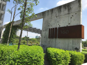 Univ 360 Cozy Apartment with Pool View