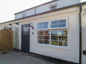9 Station Cottages