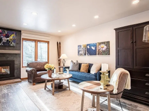 Sun Valley Condo 123