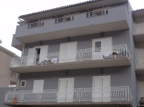 Apartments Ivo