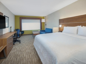 Holiday Inn Express & Suites Chico by IHG