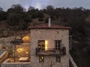 Moreas Peak Lodge