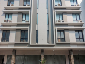 Hotel O J&B Smart Jatinegara