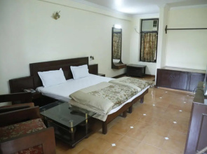 Taj Inn