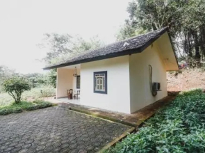 RedDoorz @ Wisata Bukit Baros