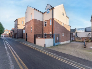 Homely 2-bed Apartment Near Luton Town Centre