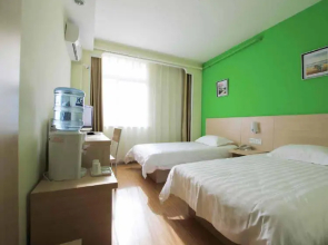 Jinghua Hotel (Xingtai Railway Station)(京华连锁酒店(邢台火车站店))