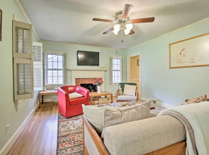 Lexington Getaway w/ Backyard Deck < 2 Mi to UK!