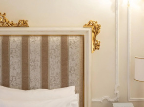 Cà Bonfadini Historic Experience Hotel Venice