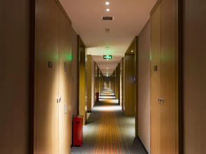 Hampton by Hilton Lanzhou Mogao Avenue