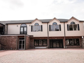 Riverside Inn Suites By Oyo Danville Ceaser Casino
