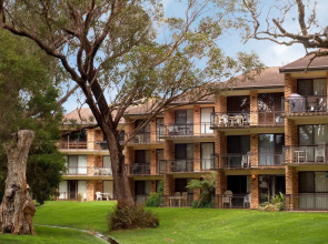 Nicholli, Bay Parklands, Unit 35/2 Gowrie Avenue