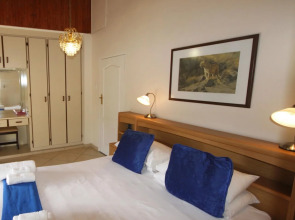 Whalesong guest house