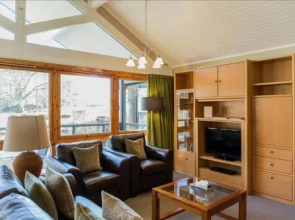Cameron House Detached Bungalow L39