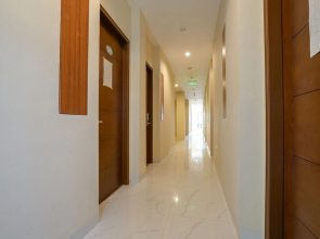 U Xpress Hotel by OYO Rooms