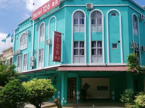 Hotel O Night Queen salak Tinggi