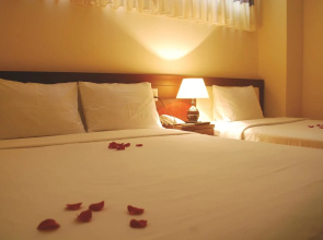 Tay Ho Hotel