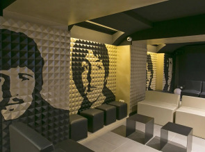 Sant Jordi Hostels Rock Palace