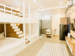 Kiwi's Homestay & Cafe