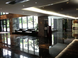 La Perle International Hotel - Free shuttle between hotel and Exhibition Center during Canton Fair & Exhibitor registration Counter