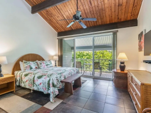 Newly Remodeled Cliffs Resort In Princeville 2 Bedroom Condo by RedAwning