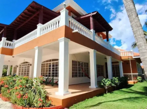 9th Hole Villa