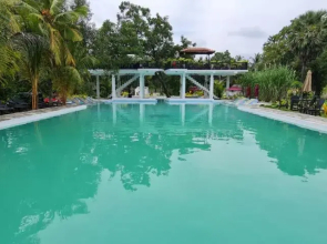 Lucky Beach Resort