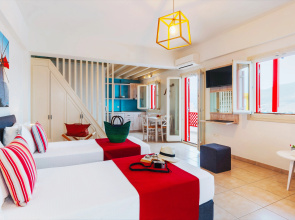 Aelia Apartments & Suites