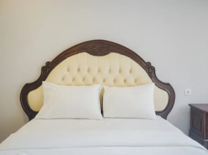 Relaxing and Tidy Studio Apartment at Ayodhya Residences
