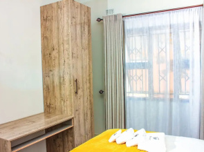 Luxury 2 Bed Self Catering Apartment in Masvingo