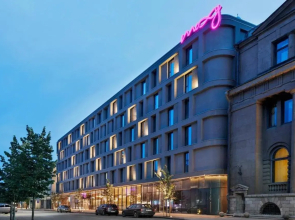 Moxy Kaunas Center Hotel