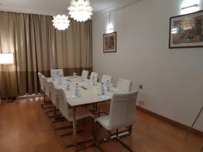 Lotus Grand Hotel Dubai