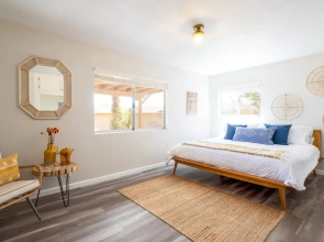 Sukha Life Retreat - Beautiful Views, Close To Jtnp W/hot Tub! 2 Bedroom Home by RedAwning