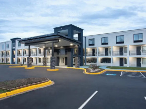 University Inn and Suites'