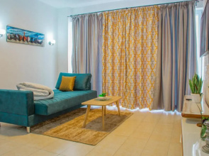LUXE, ELEGANT 1BR IN KILIMANI STRONG WIFI With pool