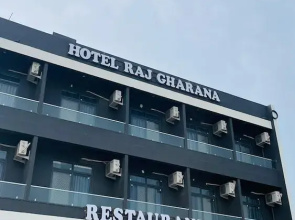 Hotel Rajgharana