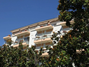 Hotel Miralago