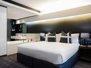 The Capital 15 on Orange Hotel & Spa