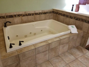 Brookstone Lodge near Biltmore Village, an Ascend Collection Hotel