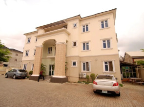 Sumed Suites