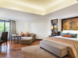 Anantara Riverside Bangkok Resort