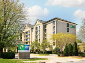 Holiday Inn Express & Suites Alpharetta - Windward Parkway